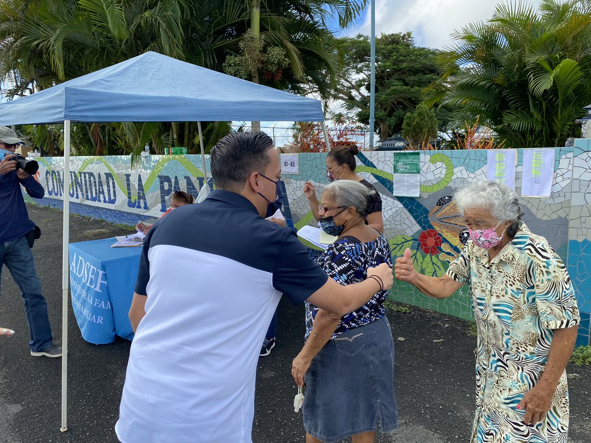 fmendezsoto's tweet photo. [ HOY ] - Distribución de alimentos del programa TEFAP, en la Comunidad La Pandura de Yabucoa. 

#UnEquipo 
#PorPuertoRico 
#DF #ADSEF https://t.co/HilKO7ZQkE