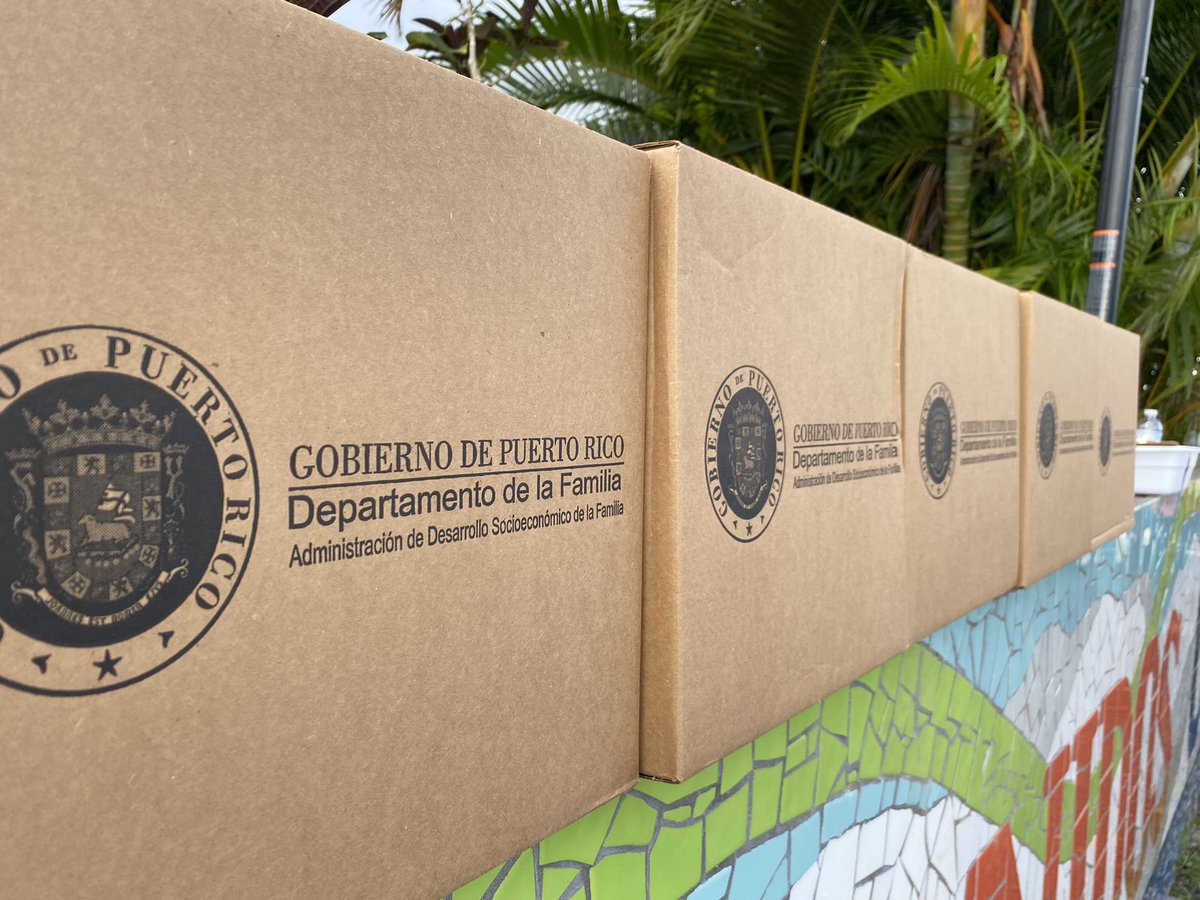 fmendezsoto's tweet photo. [ HOY ] - Distribución de alimentos del programa TEFAP, en la Comunidad La Pandura de Yabucoa. 

#UnEquipo 
#PorPuertoRico 
#DF #ADSEF https://t.co/HilKO7ZQkE