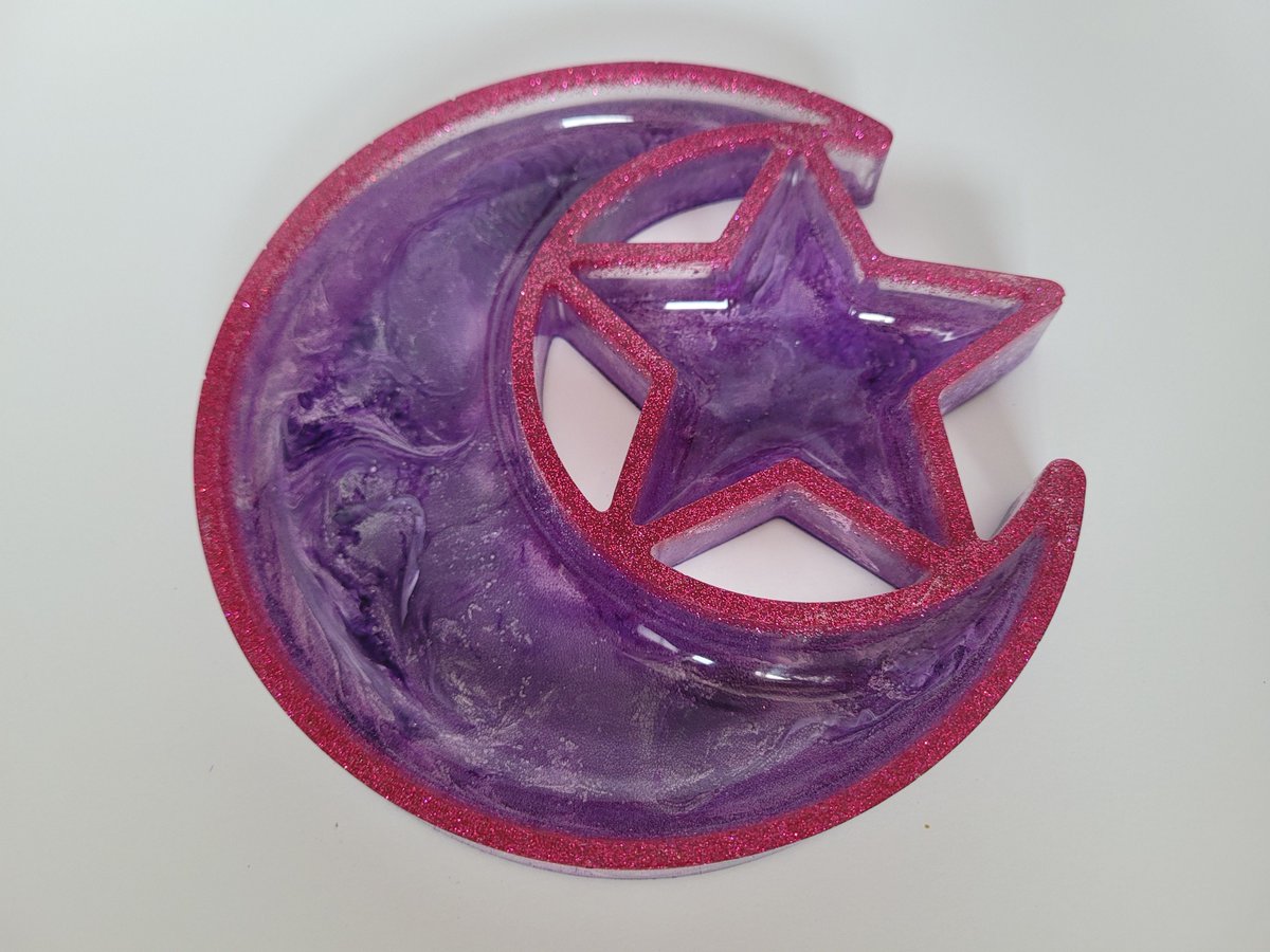 ResinSharon's tweet photo. Excited to share the latest addition to my #etsy shop: Trinket Dish, Purple Moon and Star Dish, Moon and Star Tray, Moon and Star Jewelry Tray, Resin Trinket Dish, Moon Dish, Star Dish https://t.co/ksJYqlg1oU #moonstardish #trinketdish #jewelrydish #babygift #babysroom https://t.co/u99qn2sTaC