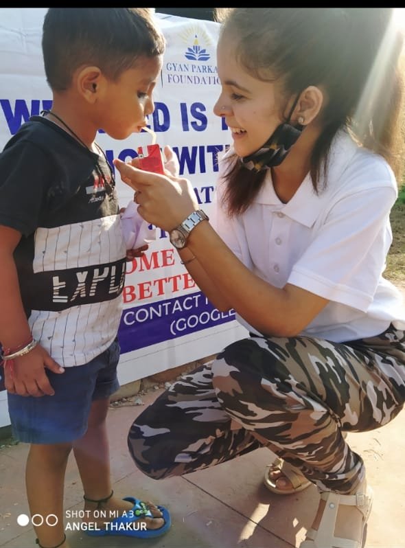 Jssgyanparkash's tweet photo. TEAM JSS GYAN PARKASH FOUNDATION CHANDIGARH
.All it takes for anyone to live a happier life is to live it one smile at a time
.@Jssgyanparkash
@Jssgyanparkash.
#socialwokers #indiancommunity #gyamprakashngo #indinasocialworker #developkids #learnsomethingweeverday #student https://t.co/1d7mL6wErx