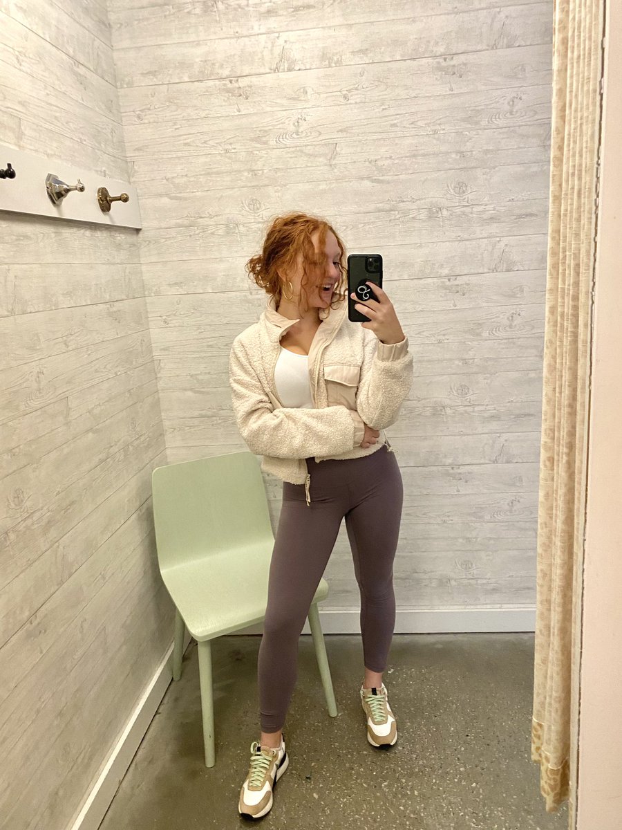 shopswankco's tweet photo. All about the leggings these days! Find a Way Legging in three colors // https://t.co/xefa0PT8Ee https://t.co/wRpAoXSzub