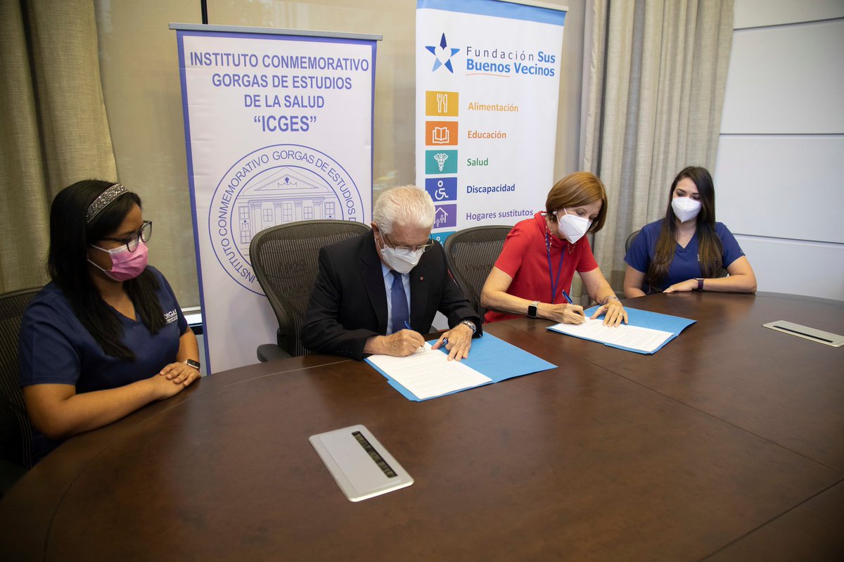 fundacionBG's tweet photo. Ayer firmamos un memorándum de entendimiento con el @InstitutoGorgas para otrogar becas de perfeccionamiento en ciencias para dos investigadoras, quienes estudiarán en reconocidas universidades en el extranjero. Invertir en ciencia es invertir en Panamá. #25años #fsbv https://t.co/BOdDvuf1Uh