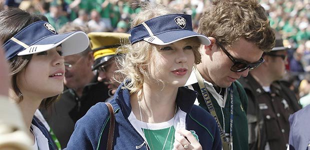 NDadmissions's tweet photo. #RedTaylorsVersion https://t.co/WxfyTvgzLw