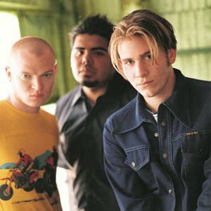 It’s time to enter the Lifehouse and talk one of Tyler’s favorite karaoke songs “Hanging by a Moment.” Tune in to find out if yet another Christian rock is a hidden gem or a flash in the pan!