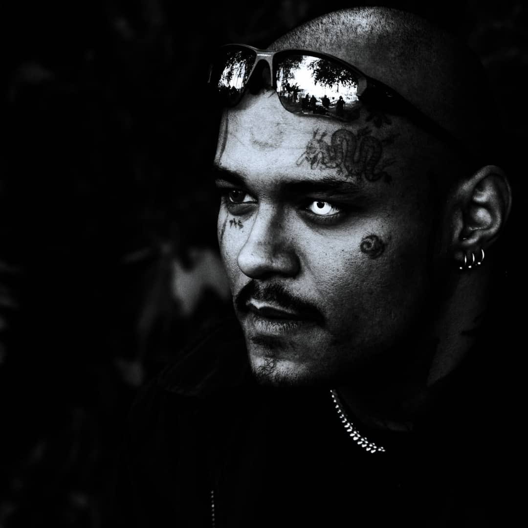 soundfoodgang's tweet photo. @yungbuda7k - MONSTRO 👹
00:00 em todas as plataformas, o videoclipe em homenagem ao Halloween já está disponível no @YouTubeBrasil
https://t.co/J8F2ZdCgXi
MOVIMENTO REC 🎥📸
Distribuído por @ONErpmbr
#YungBuda
#Monstro https://t.co/qRAgw5CwpK