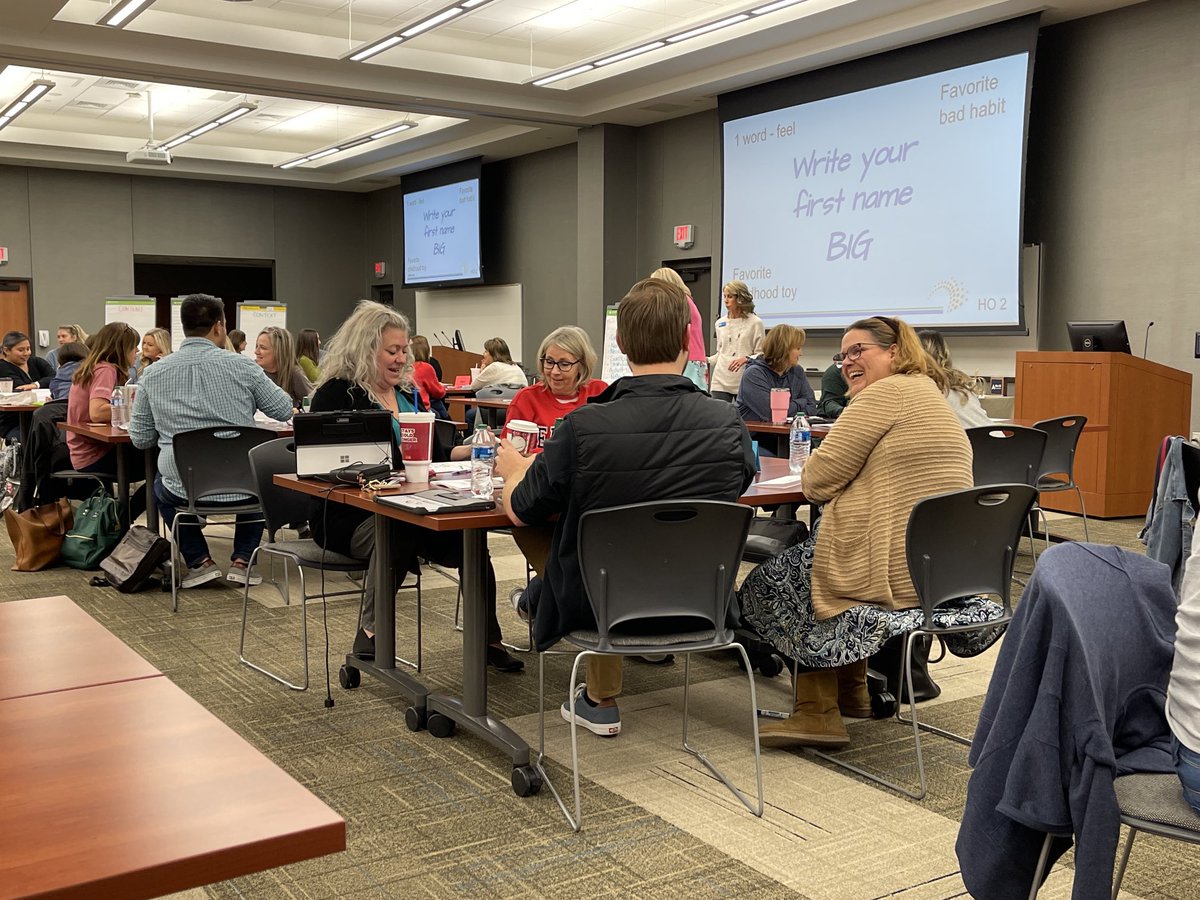 Fun Friday ⁦<a href="/LearnTexas/">LearningForwardTexas</a>⁩ is on the road again in ⁦<a href="/Allen_ISD/">Allen ISD</a>⁩ with Tips and Tools #allenlearns #lftxlearns