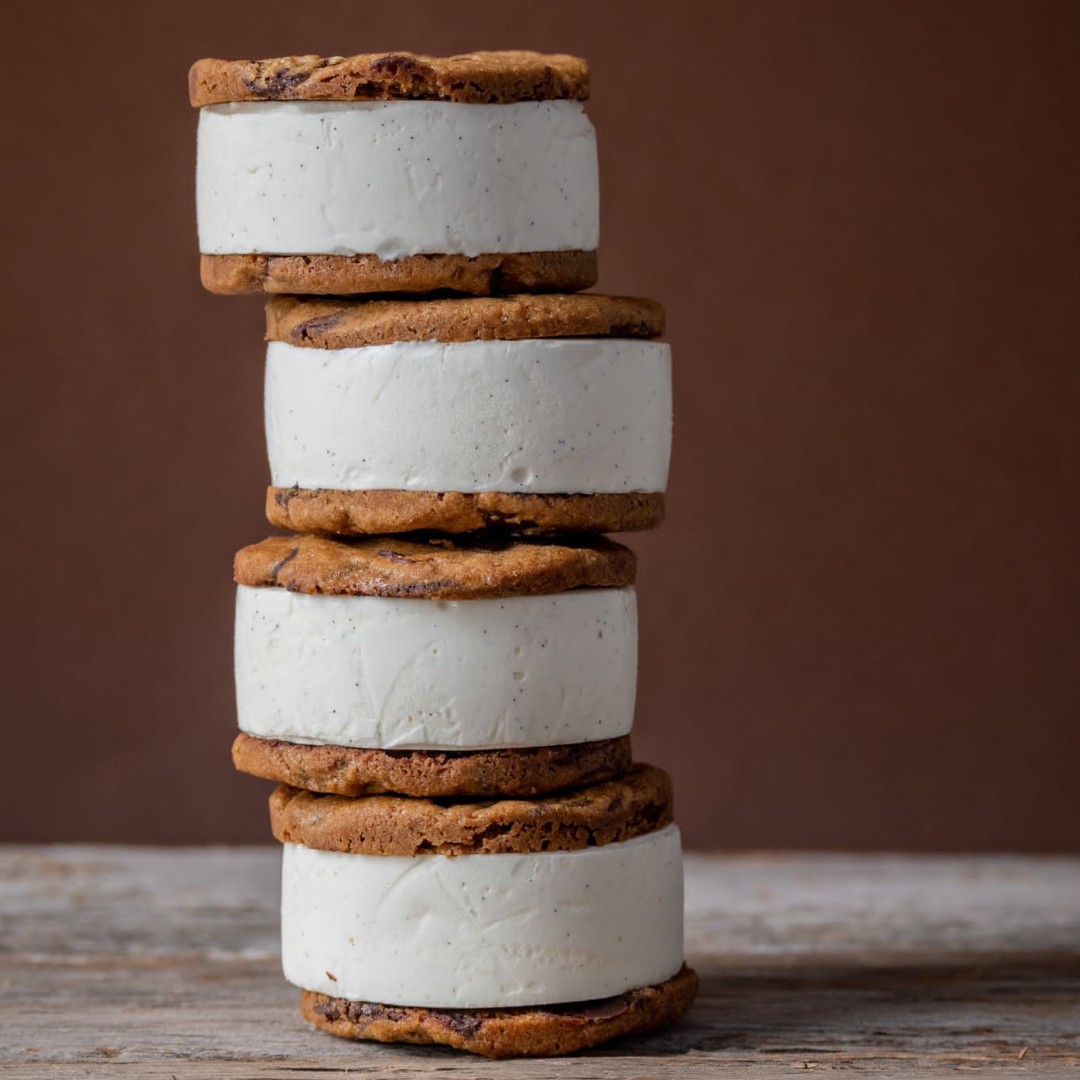 MurphysIceCream's tweet photo. The best sandwiches are made with ice cream ๐ฆ
#murphysicecream #madeindingle #icecreamcookiesandwiches https://t.co/2Zdq3g8GzB