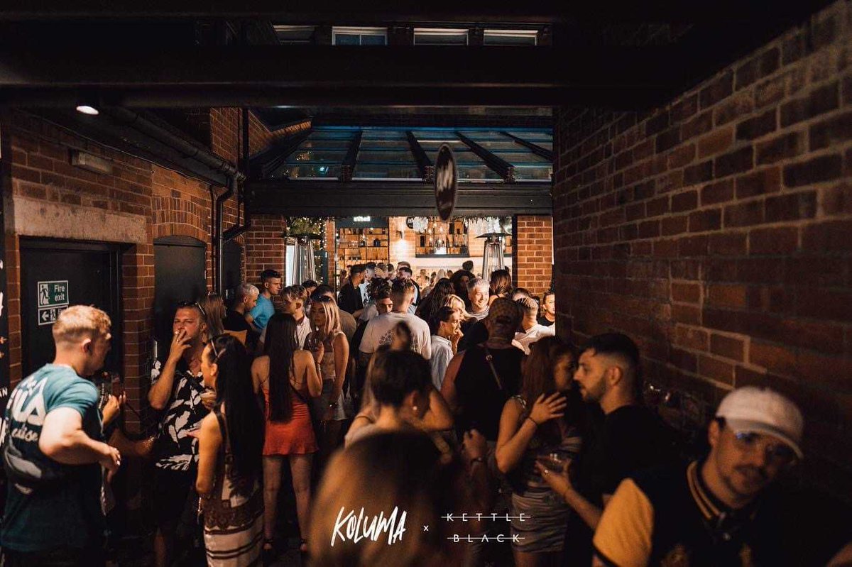 Tonight is the night! 

Everyones out tonight for our 90’s special at Kettle Black 🎙🥂

First 100 people through the door before 8PM receive a FREE DRINK 🤌🏻