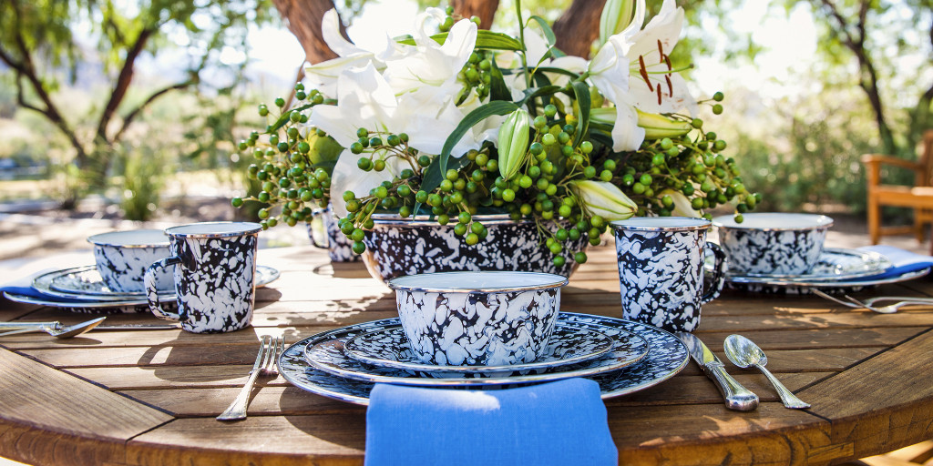 GoldenRabbitUSA's tweet photo. Making outdoor dining experience "Delightful &amp; Delicious"
.
.
.
#GoldenRabbit #OutdoorDining #OutdoorScenes #ShatterproofEnamelware #SteelDinnerware #BrightEnamelware #DelightfulAndDeliciousExperiences https://t.co/m7Bf6KiELH