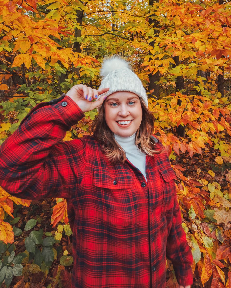 brittsimerson's tweet photo. #ad Partnering up with @MichiganHHS to bring awareness to the Flu Vaccine. Keep yourself and loved ones safe by getting your Flu Vaccine this Holiday season! 

Learn more here: https://t.co/oiH9EVwYNZ

#IVaccinate #FightFluMI https://t.co/GCPkLqgN4G