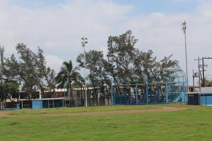 ligaiatrogenica's tweet photo. ¡Buenos días! Hoy hacemos trabajo físico desde el campo Joaquín del Olmo Blanco.
.
.
#EstaEsLaLiga💚 #ElPolvorín #Jaibo #DelOlmo #Madero #Tampico #Tamaulipas #Liguilla #Libertadores #Training #QueMamador https://t.co/X7MCRNfxog