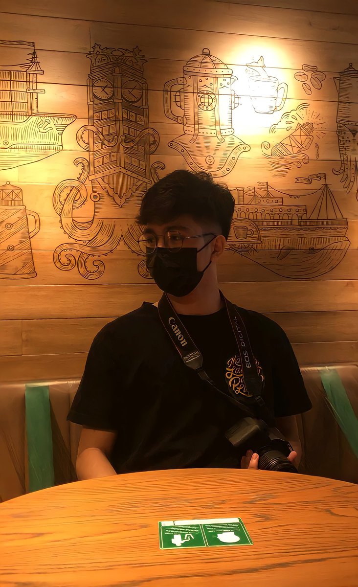 zaaaaandroid's tweet image. make yourself comfortable.