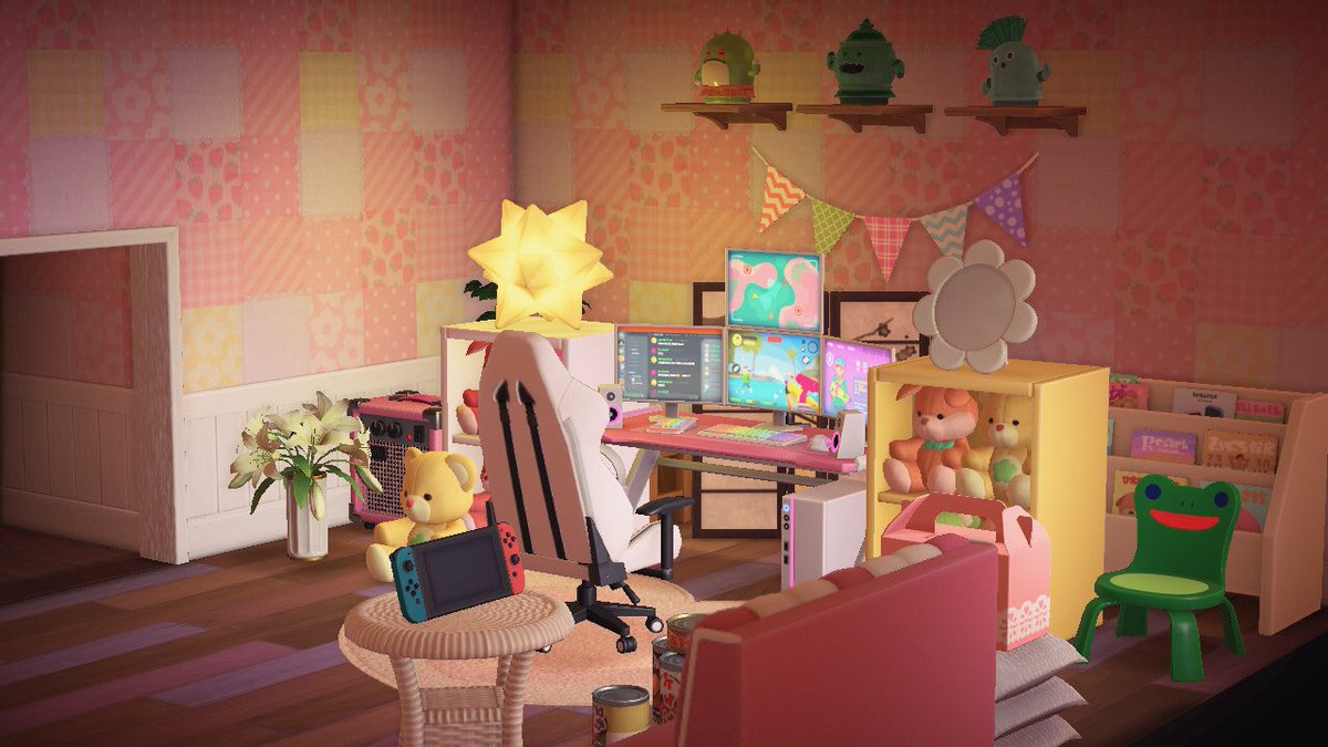 shrugon's tweet photo. Cluttered gamer room 🤍 https://t.co/ubKdvPVrYC