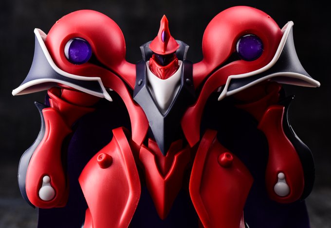 ちょいちょい入る真正面からのカットが印象的だった。

今回ポリパーツが使われててちょっと驚いた。
モデロイドは他にシンカリオンちょっとつまんだくらいだったから、てっきりABSとPOMメインかと思ってた。
他にもポリ使うやつあるみたいね。 