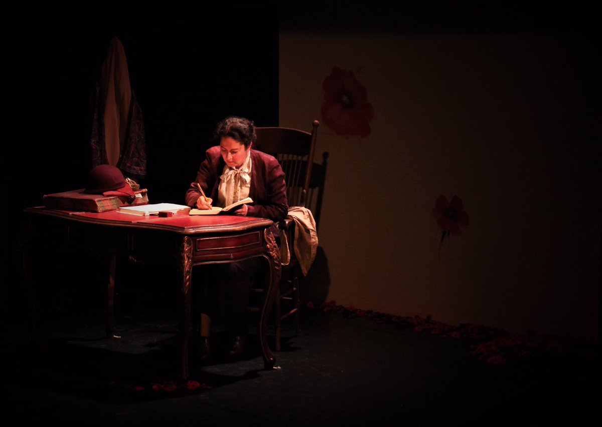 EthanPTaylor's tweet photo. “A powerful and poignant play... One that I will remember for a long time to come.” - @Crawley_Obby
#ThePoppyRed at @thehawthcrawley theatre tonight at 7.45pm
https://t.co/PQFImmcRgk https://t.co/YYL2spre0X
