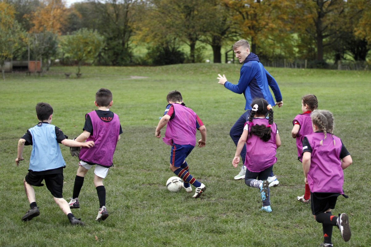 StockportCounty's tweet photo. Our County Community Trust coaches Josh &amp; Joe were delighted to welcome @markkitch7 &amp; @arjanraikhy20 along to one of our partner schools, @TorkingtonPS, this week, to support their School Coaching Programme!

Thank you, Mark and Arjan!

#StockportCounty #CountyCommunity https://t.co/dn2GsSQcy6
