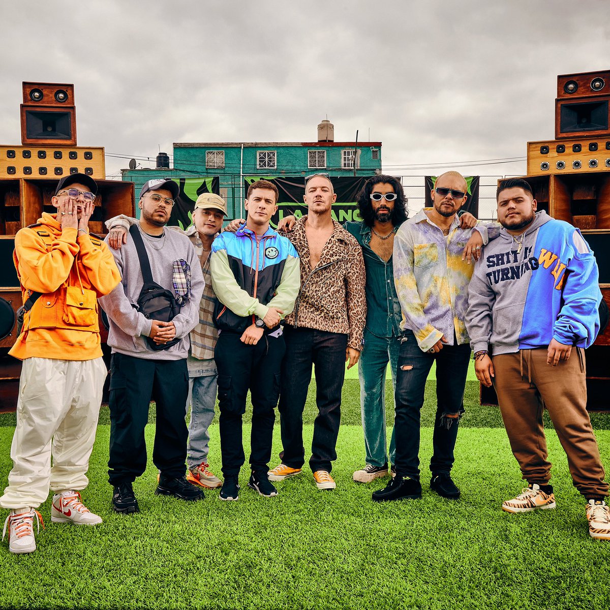 SACM_Oficial's tweet photo. Y que levanten #LaManoโlos que ya estรกn bailando lo nuevo de @GhettoKids_ con @Guaynaa_, #TavoRayo y @MAJORLAZER ๐ฅ๐ฅ๐ฅ
โถ๏ธhttps://t.co/UAMV8cDnse https://t.co/WJZ37I7Il7