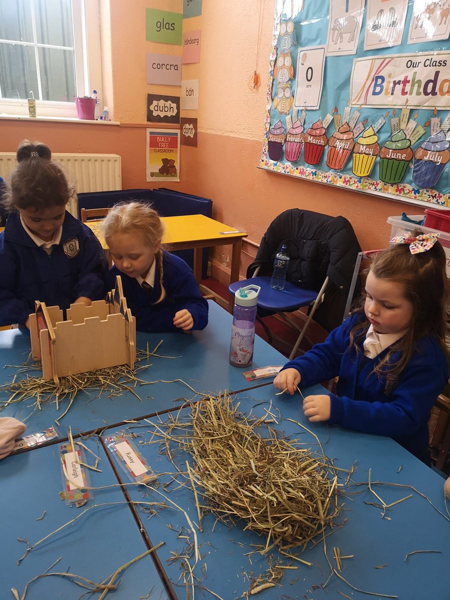 stpatricksgnslk's tweet photo. During #ScienceWeek21 our Junior Infants built houses of straw, sticks and bricks for the Three Little Pigs….but then the Big Bad Wolf (the hairdryer) huffed and puffed and tried to blow them all down! @STEM_MIC @ScienceWeek @LimerickSciFest @DPSM_Activities @scienceirel https://t.co/oDeHPbxikT