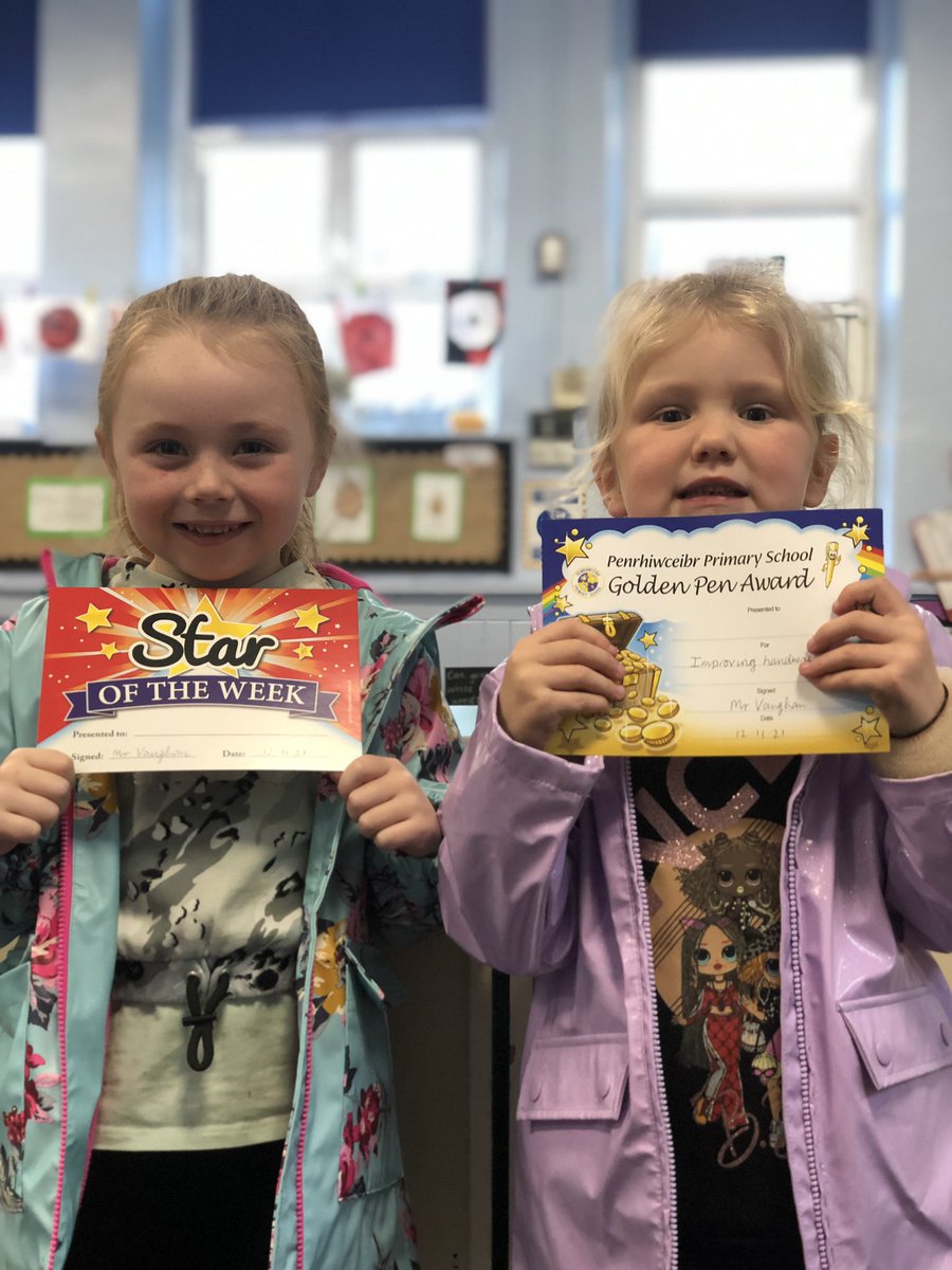 penrhiwceibr's tweet photo. Congratulations to our super stars this week - Da iawn ⭐️ #dosbarthbeech #staroftheweek #goldenpencil https://t.co/nmwXmtVq7v