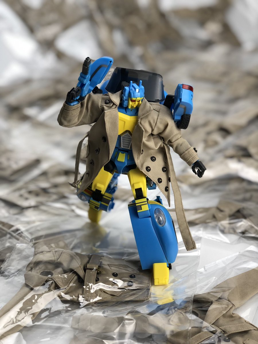 fans_hobby's tweet photo. Detective: Calling head quarter, after my long investigation, finally track down the party who’s behind all these TRENCH COATS!!
Reported that goods will start shipping next week!!
#fanshobby #thirdpartytransformers #juniorheadmasters #nightbeat #nitewalker https://t.co/nFZG0kdwd4