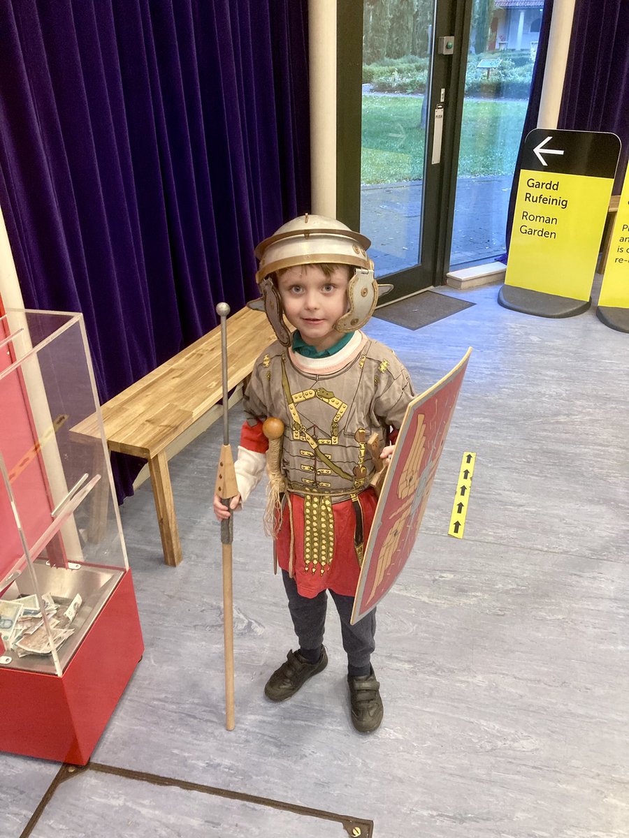 ServiliusPulex's tweet photo. Great to have my boy helping me with videos for @RomanCaerleon this week. He’s grown up a lot since helping me create the #LockdownLegion last summer! https://t.co/HQJTdla29g #KidsInMuseums #TakeoverDay #MuseumsTogether #Romans #Isca #Caerleon https://t.co/5BH5xlr5fa