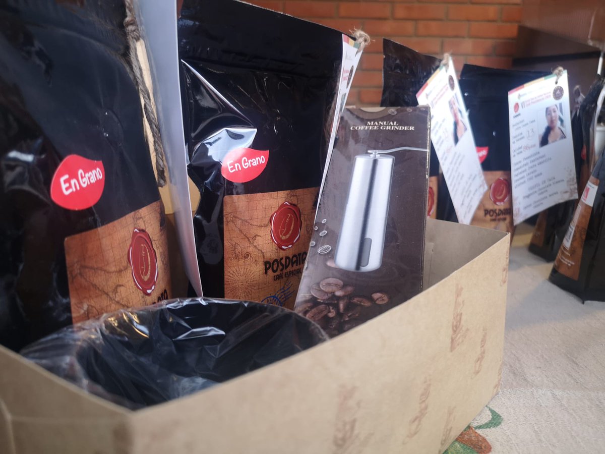 PosdataCafeBO's tweet photo. ¡Estamos en #Oruro! 🥳 
Aprovecha el fin de semana y ven a la #Expoteco para disfrutar de tu #cafepresidencial a precio de feria ☕😋
Visítanos y descubre nuestras #promociones 🤎
#SaborQuePermanece https://t.co/a5W1P5ik6B