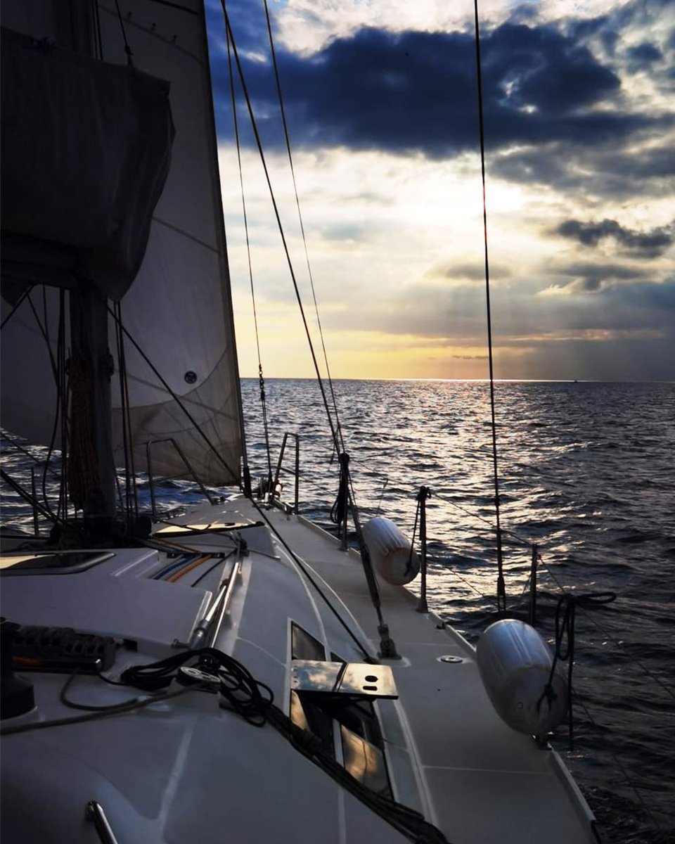 KechiYachting's tweet photo. "Thought is the wind and knowledge the sail." --David Hare https://t.co/fu5cjvQvj9