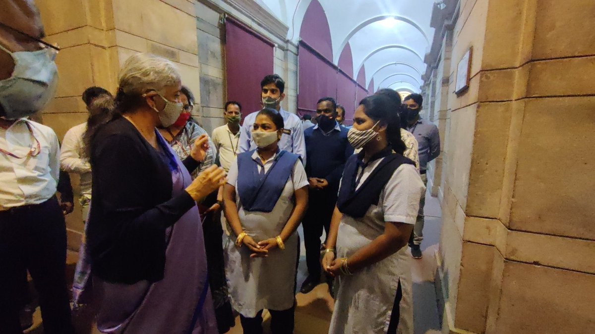 nsitharaman's tweet photo. Thanking officers &amp; staff of @FinMinIndia who enthusiastically undertook the Cleanliness Drive. Thanks Smt. Annie Mathew
Additional Secretary/Pers (North Block) for coordinating this effort. 
Thanked Smt.Reema &amp; Smt.Rekha for maintaining the common area. https://t.co/tkSb0mAubJ
