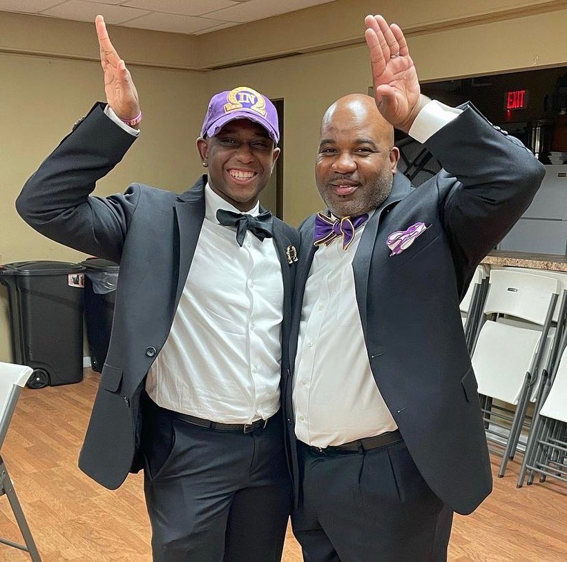 JerseyCityQues's tweet photo. The Adams Family welcomes another to the fold! Congratulations to Nu Lambda Lambda Chapter Founder Bro. Dwayne Adams as his son was initiated by way of Iota Nu Chapter.
#JerseyBruhz #ΩΨΦ #NΛΛ #2ndD #JerseyCityOmegas #FIETTS #RQQ #OmegaPsiPhi #DaBruhz https://t.co/85swojDwO9