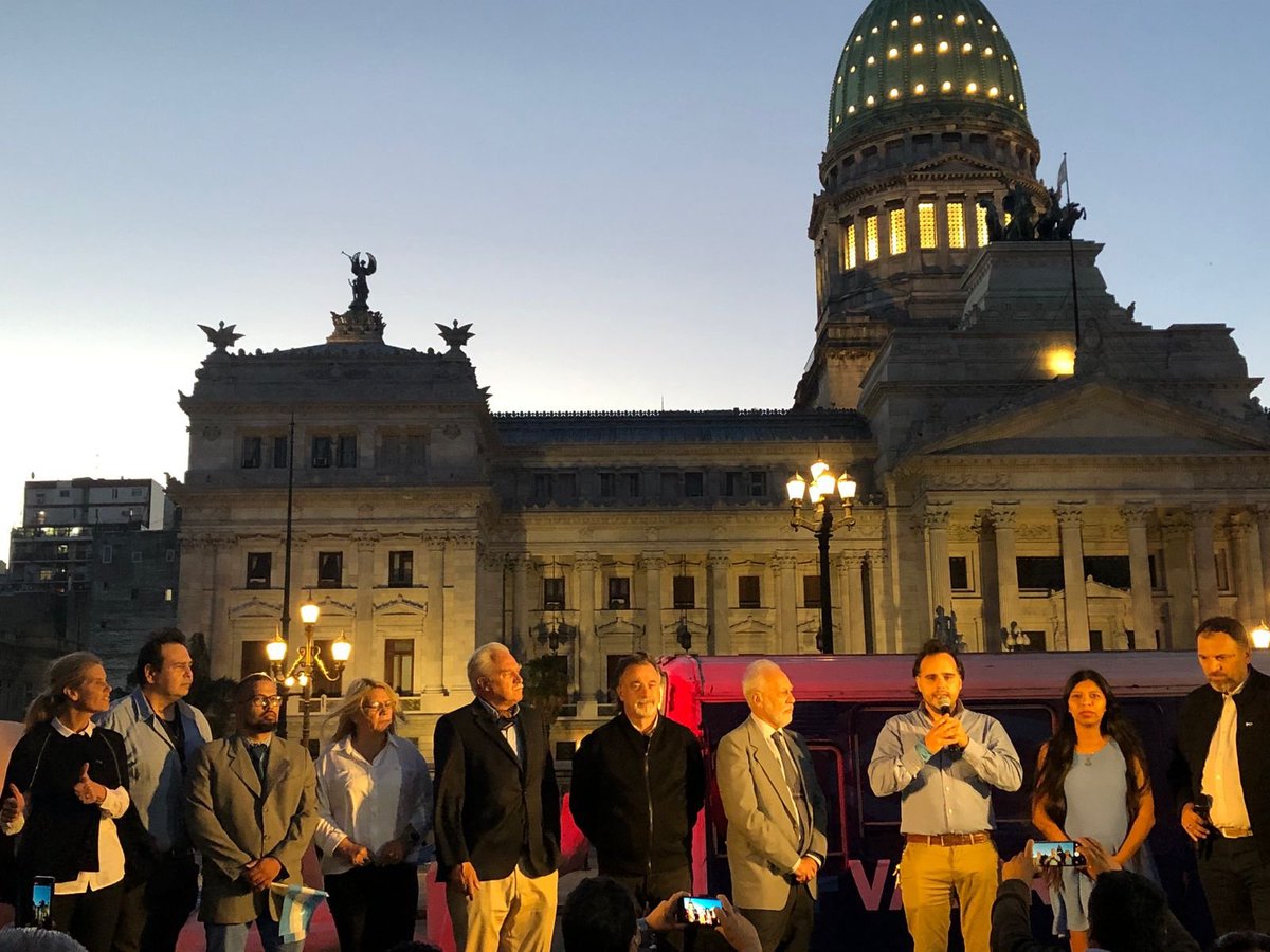 Diferentes espacios políticos PROVIDA haciendo público su apoyo a los candidatos a legisladores nacionales de #MásValores. 
La transformación de nuestra Nación se construye desde los espacios de diálogos que producen acuerdos en defensa de la vida y la familia. #Elecciones2021