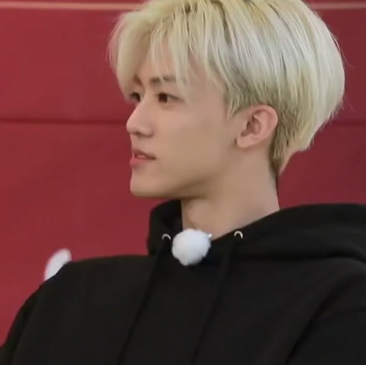 พี่ผมบลอนด์ให้หนูอีกได้ไหม