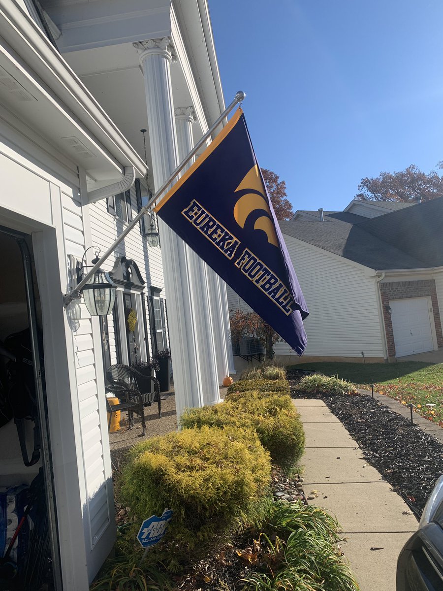 Great day to be a Eureka wildcat. Started the day off right with a great message in a great house. <a href="/GSV_STL/">Gateway Sports Venue</a> hope you make it out tonight and we start a streak with you in attendance! That seat will remain reserved.