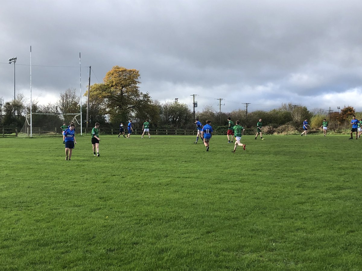 EVCgaa's tweet photo. You won’t see the better game of football this weekend! Well done to our u14 footballers on their 2 point win over @CollegeSelskar. Very competitive match with some great scores from both sides @OfficialWexGAA @antomasterson1 @EnniscorthyC https://t.co/5mnBuF2LS3
