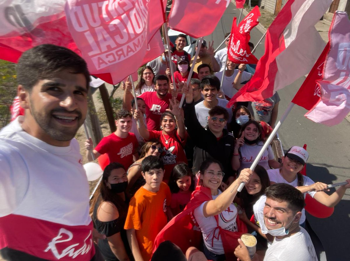 JRCatamarca_'s tweet photo. ¡NOS VERAN VOLVER! ✊🏼
Cerramos una nueva campaña convencidos y convencidas que bajar los brazos nunca va a ser una opción. Por eso, como nuestra tradición democrática nos enseñó: Vamos a decirles #BASTA en las urnas este domingo.
¡BASTA!
#EsJuntos
#ProtagonistasDelPresente 🇵🇱 https://t.co/zOwOe7c4up