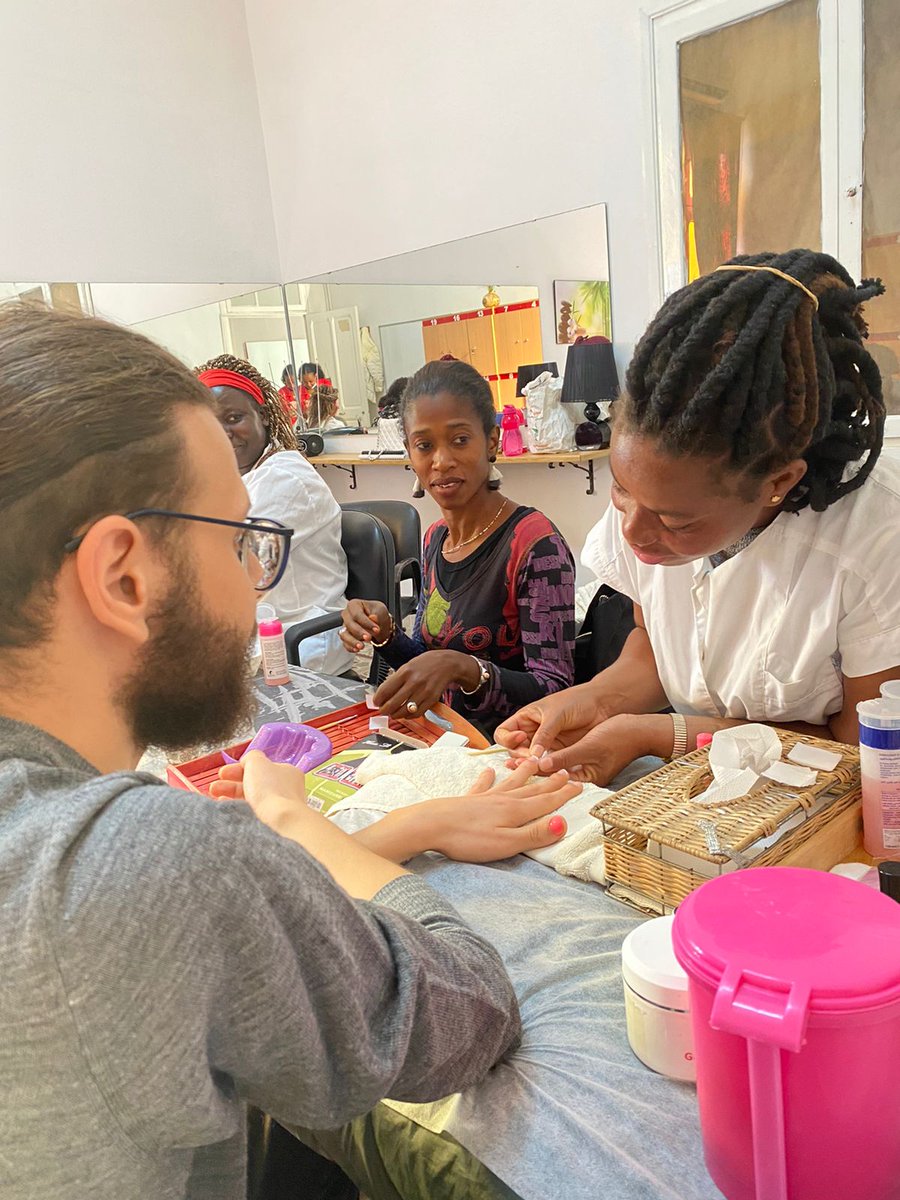 ALDAAFRICA01's tweet photo. Suite de la formation en coiffure et esthétique pour un groupe de migrantes 100% féminin et ce dans le cadre du projet #IDMAJ en partenariat avec Asamblea de Cooperación Por la Paz (ACPP) .
#ALDA https://t.co/Ih3rKXCpzr