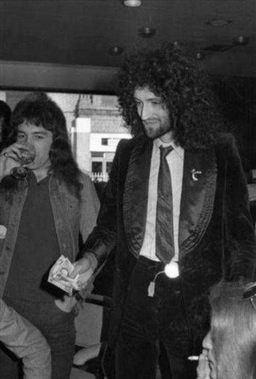 a little deaky with a beardy brian 💌