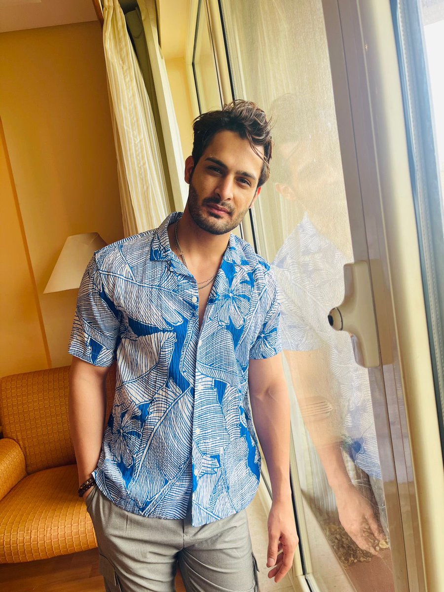 UrbanAsian's tweet photo. Our weekends just got lit 🔥 as the charming dr @umarriazz91 blessing our feed with his oh so handsome looks 

#umarriaz #charming #biggboss15 #love #handsome #doctor https://t.co/euHShRiLVI