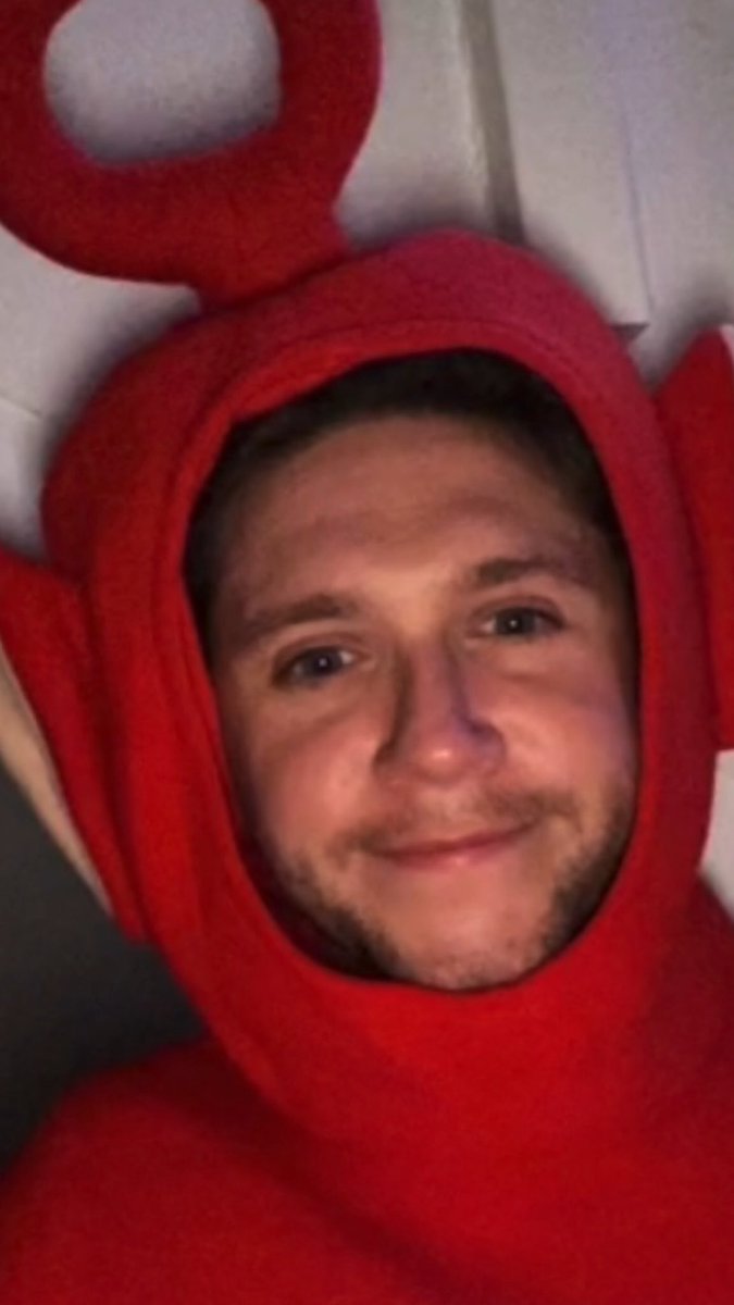 iknowyoulovemep's tweet photo. I mean 🙏🏻✋🏻🤚🏻
Niall you’re so cute
@NiallOfficial
#niallhoran #horandog https://t.co/IN08w87f0Q