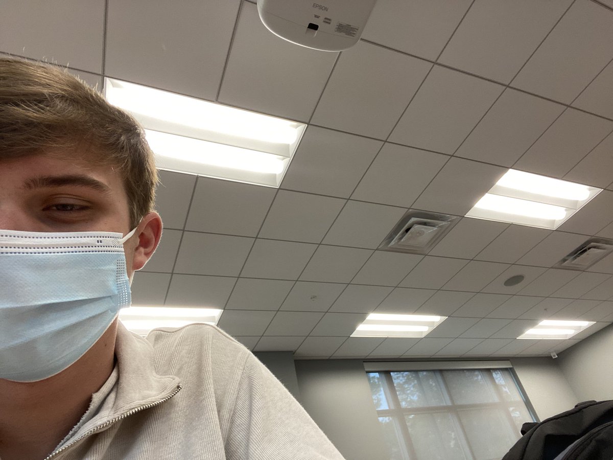 JonathanScha25's tweet photo. Eye of the beholder. What are we looking at and how do we manipulate photos? #PRNJRN https://t.co/aUnHEN0vaJ