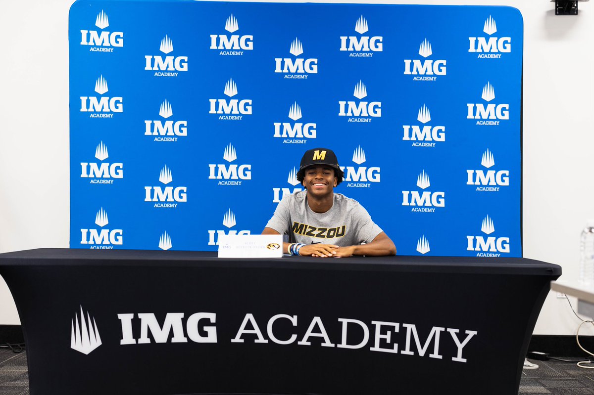 It’s official! Excited to get rolling <a href="/MizzouBaseball/">Mizzou Baseball</a>