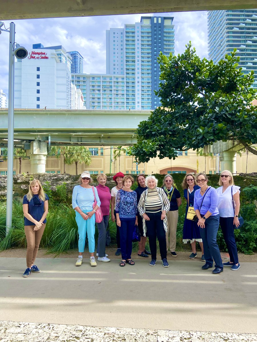 theunderlinemia's tweet photo. Thank you 🌺 Coconut Grove Gardeners Club 🌿 for taking a tour of  The Underline’s #BrickellBackyard yesterday! It was great to hear your insight on how we can make our plantings even better. Hope to see you back here soon! ✅ #TheUnderline #UnderlineCommunity #Miami https://t.co/lTJg2W8mWu