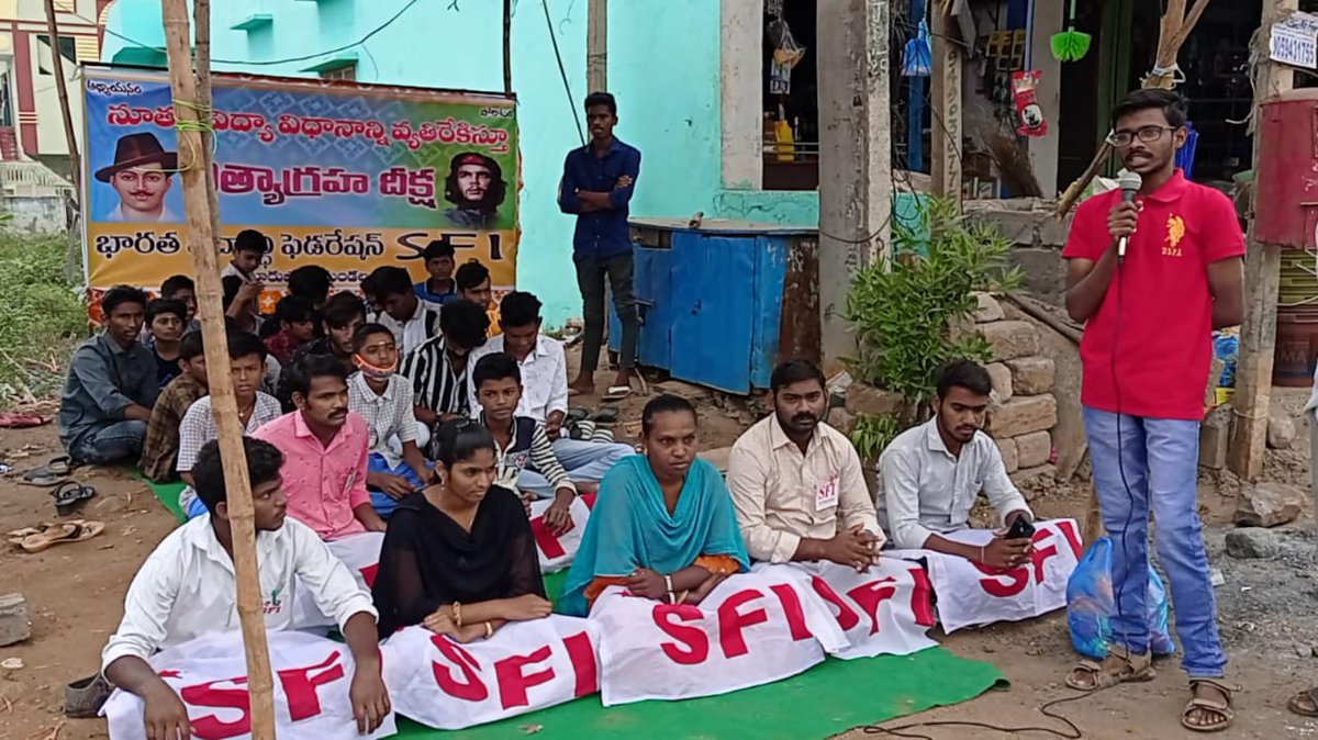 SFI_CEC's tweet photo. From Telengana against NEP, NEET and demanding immediate reopening of campuses. 
#FestivalofResistance https://t.co/1i0oxH9R9Q