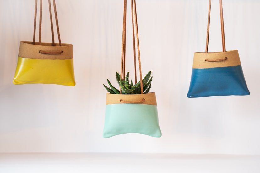 mrktcollective's tweet photo. We absolutely love ceramics with a pop of colour, and don’t even get us started on big mugs…. 
Check out the glorious work of Monashee Pottery on December 10-12. BMO. https://t.co/nED0sCkN8x