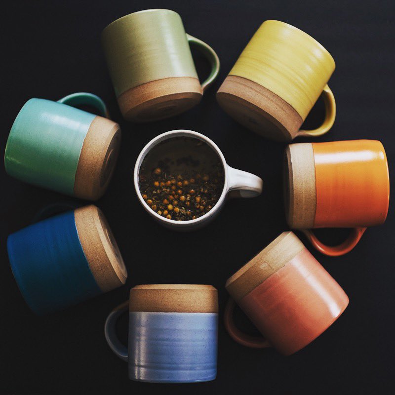 mrktcollective's tweet photo. We absolutely love ceramics with a pop of colour, and don’t even get us started on big mugs…. 
Check out the glorious work of Monashee Pottery on December 10-12. BMO. https://t.co/nED0sCkN8x