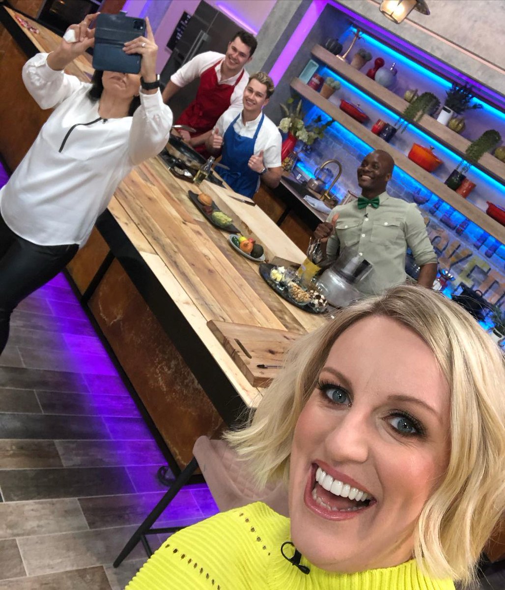 steplunch's tweet image. Business opportunities are like buses, there's always another one coming.” ⚖️⚖️