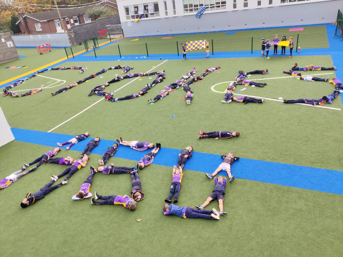 KCrokesGAAClub's tweet photo. Purple &amp; Gold is everywhere. Well done to everyone who played their part! https://t.co/ilzSMTTWER