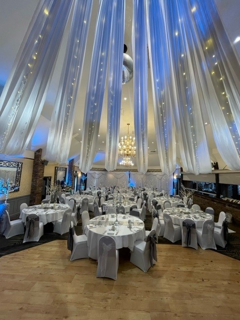CHSW's tweet photo. Weβre excited to be celebrating #CHSW30 at an anniversary ball at @Woodbury_Park in Exeter tonight. The venue is looking fab and we canβt wait to welcome guests. Thank you to headline sponsor @thomaswestcott, drinks sponsor @_TheExeter, and entertainment sponsor Cavanna Homes π https://t.co/KcYdkOy3PP