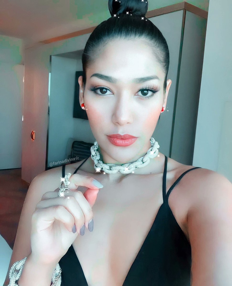 FarinaDivina1's tweet photo. No hay nada más lindo que ver a @FARINAMUSIC cumpliendo cada uno de sus sueños que orgullosa estoy de ti gracias por tanto amor me inspiras a muchas cosas te amo sigue floreciendo 🌸 no dejes de brillar 🪄🌠 #QueenFari #Farina #FarinaLaNenaFina #farinamusic https://t.co/5QsBXbSRBx