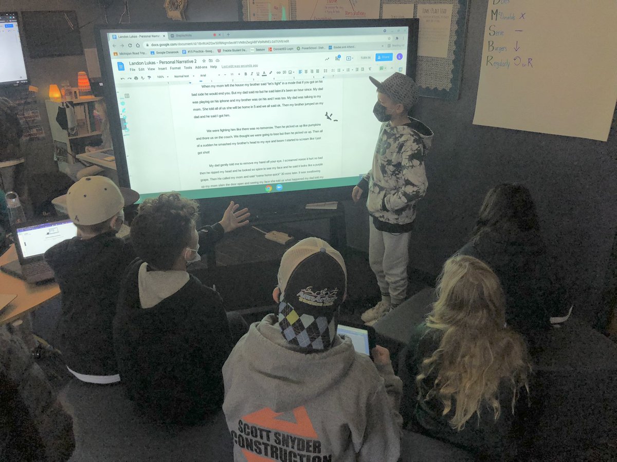 MrSpicerTweets's tweet photo. Sharing out our personal narratives today for some group feedback. Reading the narratives out loud and actually seeing the text is helping us give pointed feedback to our peers. #HeritageLearn #SASCompass #FeedbackCircles #PositiveCommunicator https://t.co/mUsY07vRzW