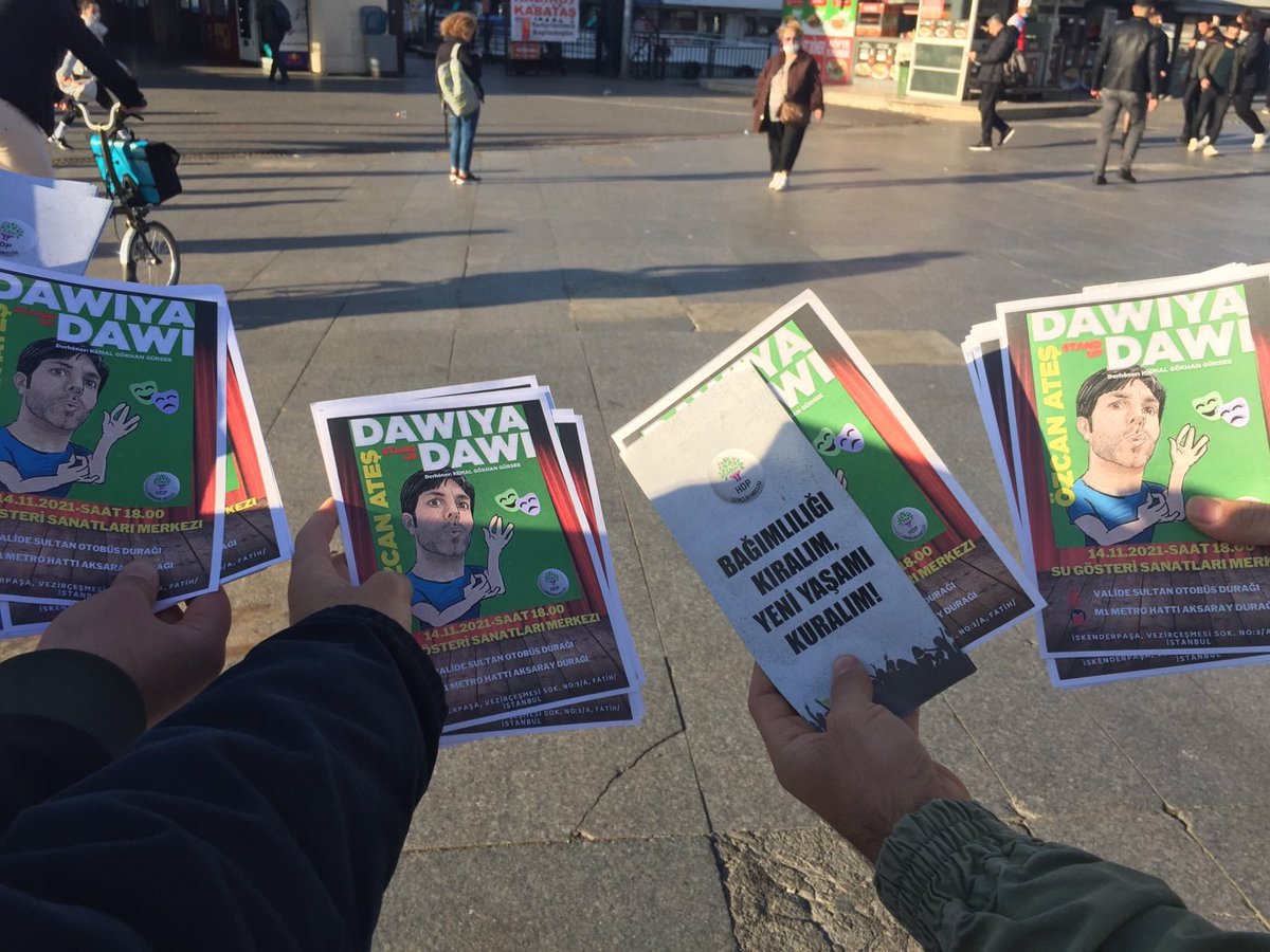 hdpkadikoygenc's tweet photo. Bugün Kadıköy'de "Bağımlılığı Kıralım, Yeni Yaşamı Kuralım!" kampanyamız kapsamında düzenleyeceğimiz stand-up gösterisine çağrı yaptık. https://t.co/w33uQ56JsG